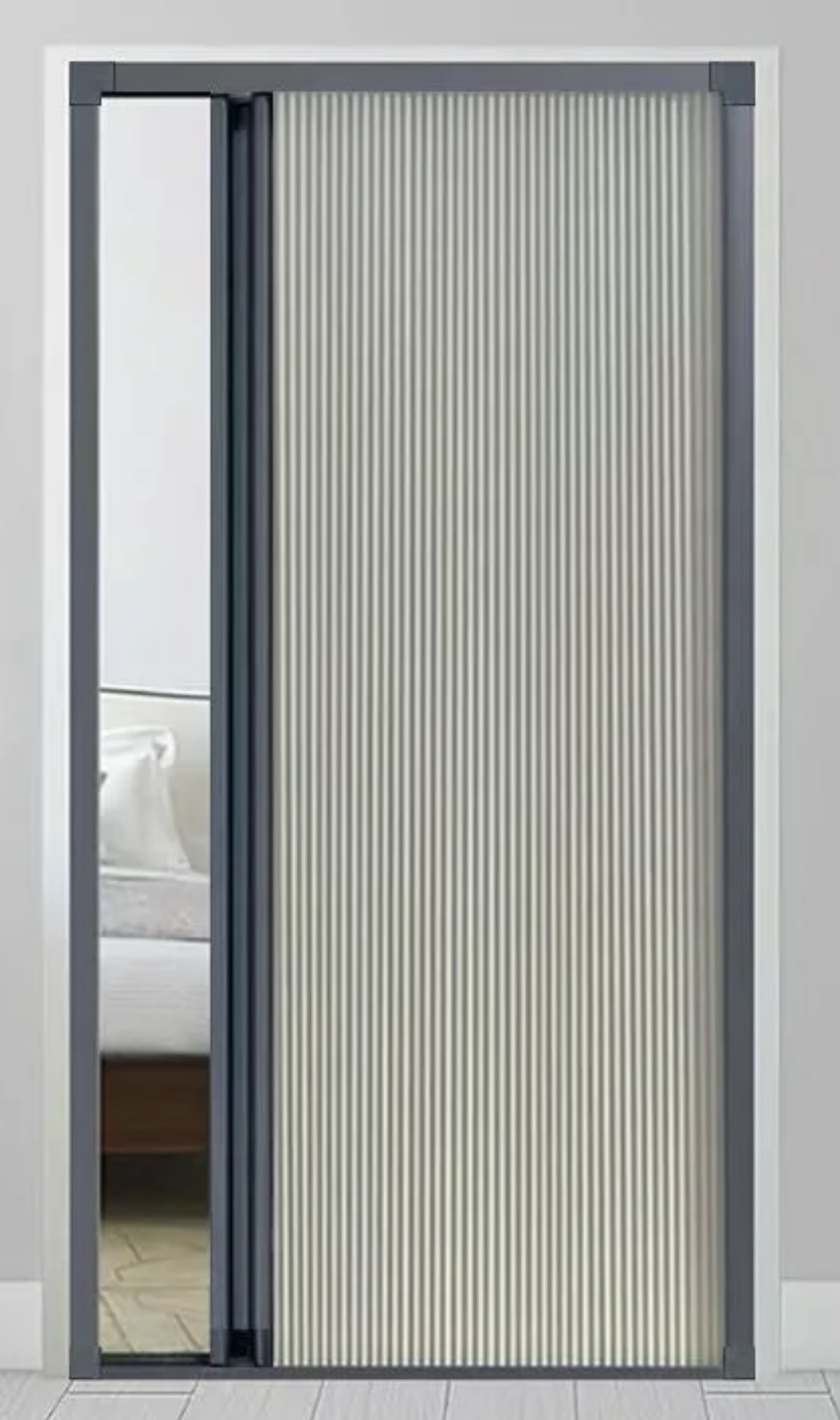 Moving door